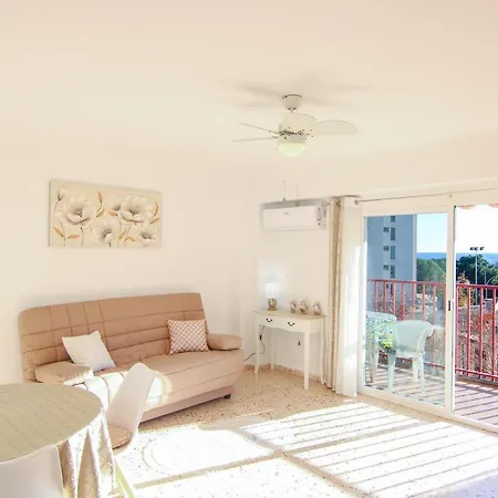 Con Vistas En El Centro De - La Linea